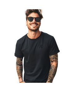 Camiseta Masculina em Algodão Estampa Lisa Preta Básica